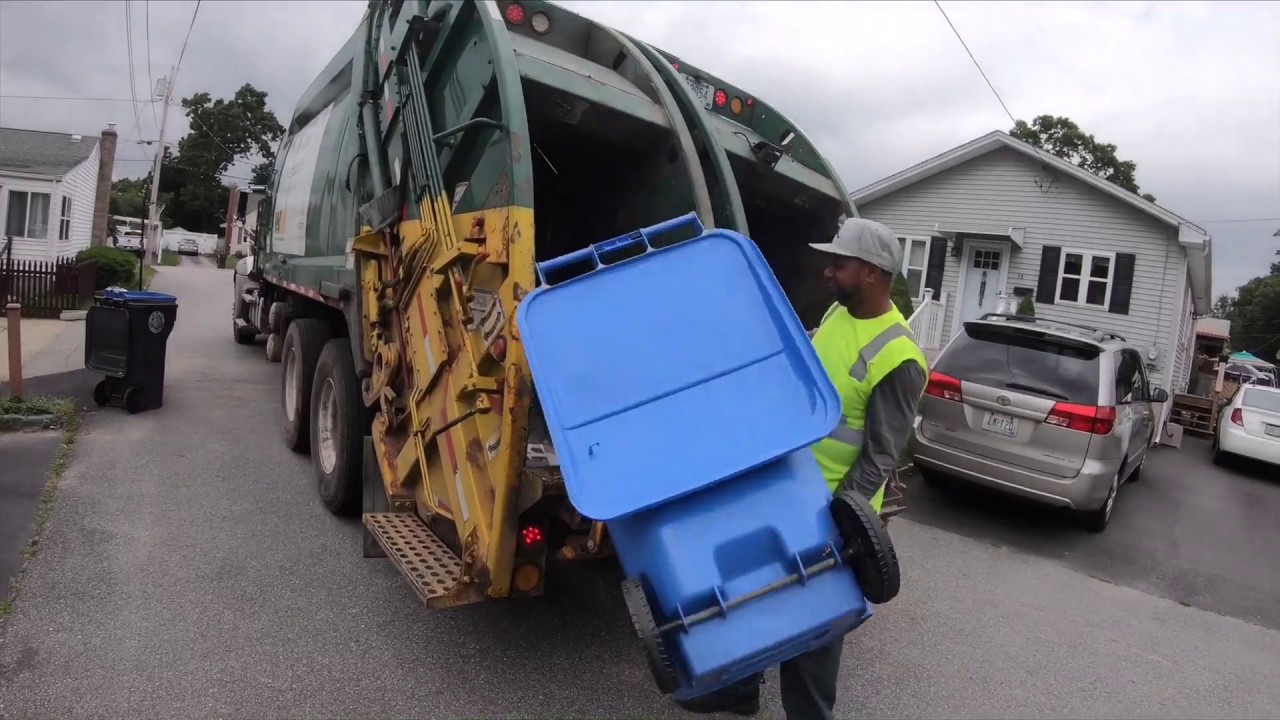 WM Split body 363547 doing trash and recycling 6/19/19