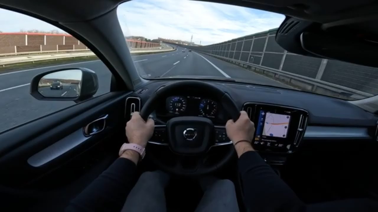 Volvo XC40 2022 Review | Test Drive
