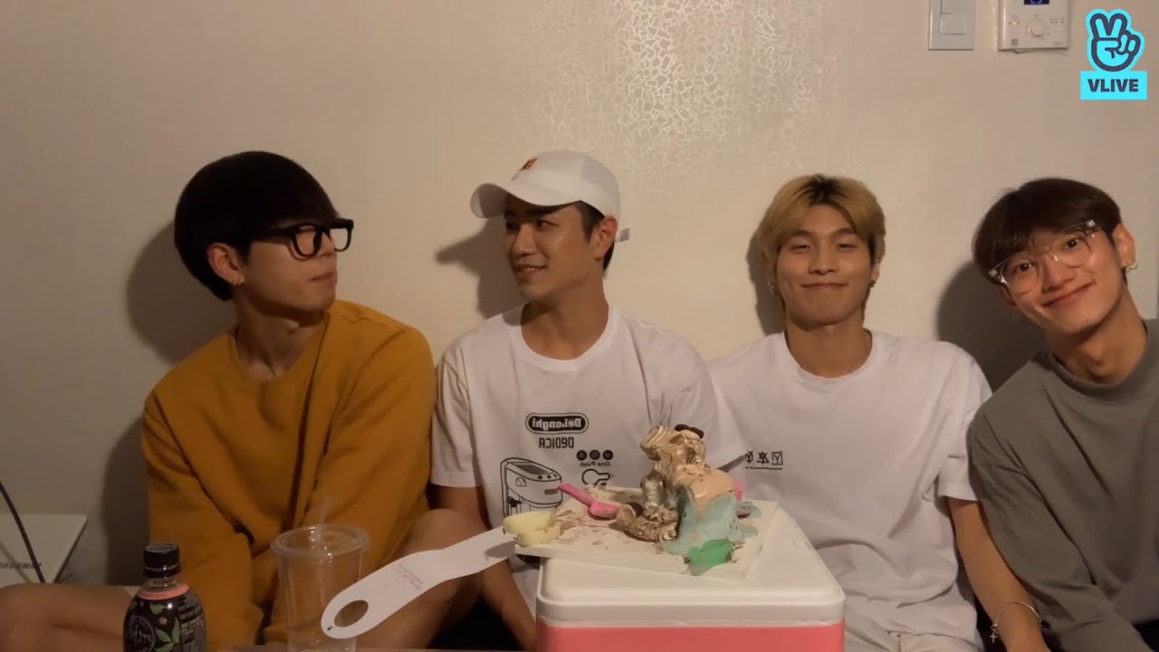 [VANNER VLIVE] 삐삐들이랑 600일 되는 날 🎂❤️