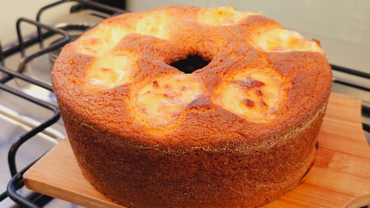 SEM TRIGO- BOLO DE FUBÁ COM REQUEIJÃO FÁCIL e RÁPIDO