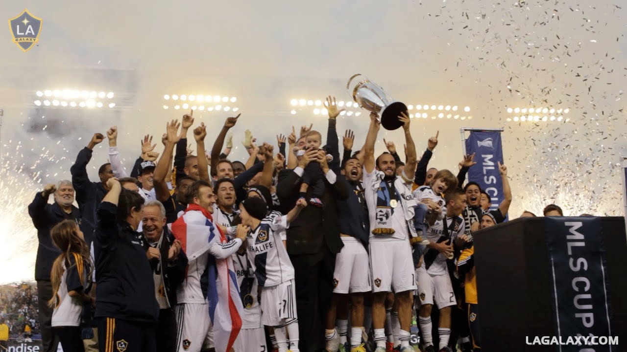 LA Galaxy players & coaches react at final whistle upon winning MLS Cup 2012