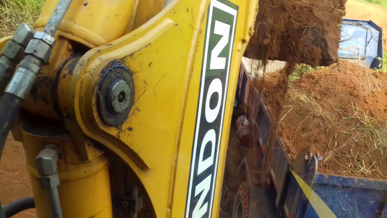 Lotando caminhão por cima da rampa , com a Randon RD 406 advanced. 🚜↗👊