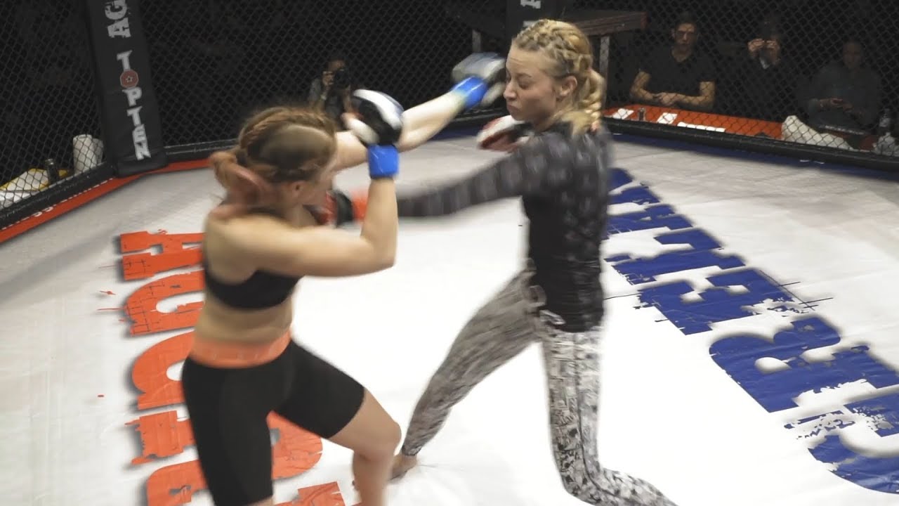 Lucie Vacova vs. Nicole Berger - (2017.12.17) - [Amateur Fight] - /r/WMMA