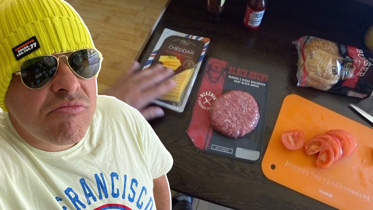 Angus Burger EXPERYMENT - z gotowca w domu!  Zgadnijcie kto i w czym się wyrażał?