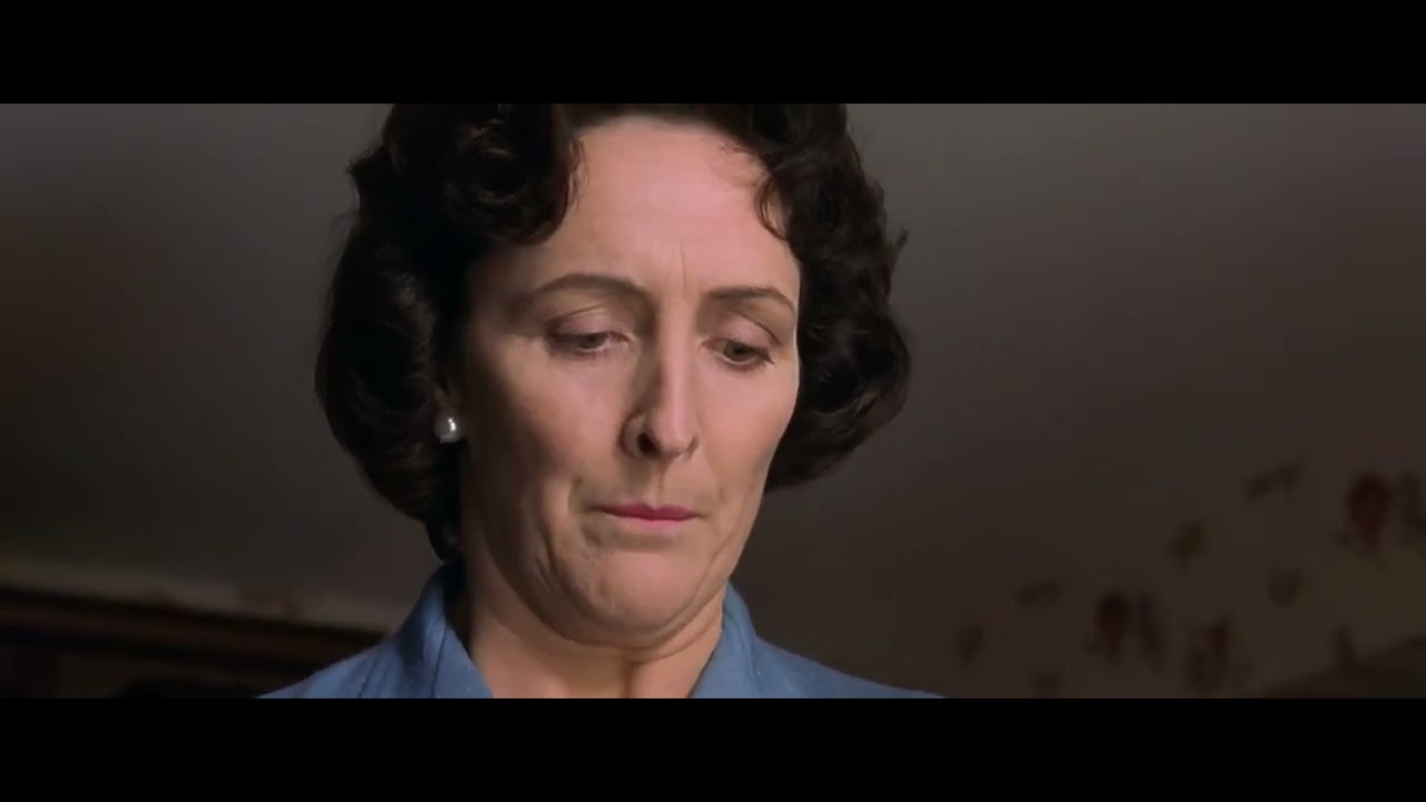 Harry Potter and the Philosopher's Stone Deleted Scenes : Petunia Cracks Eggs with Letters Inside