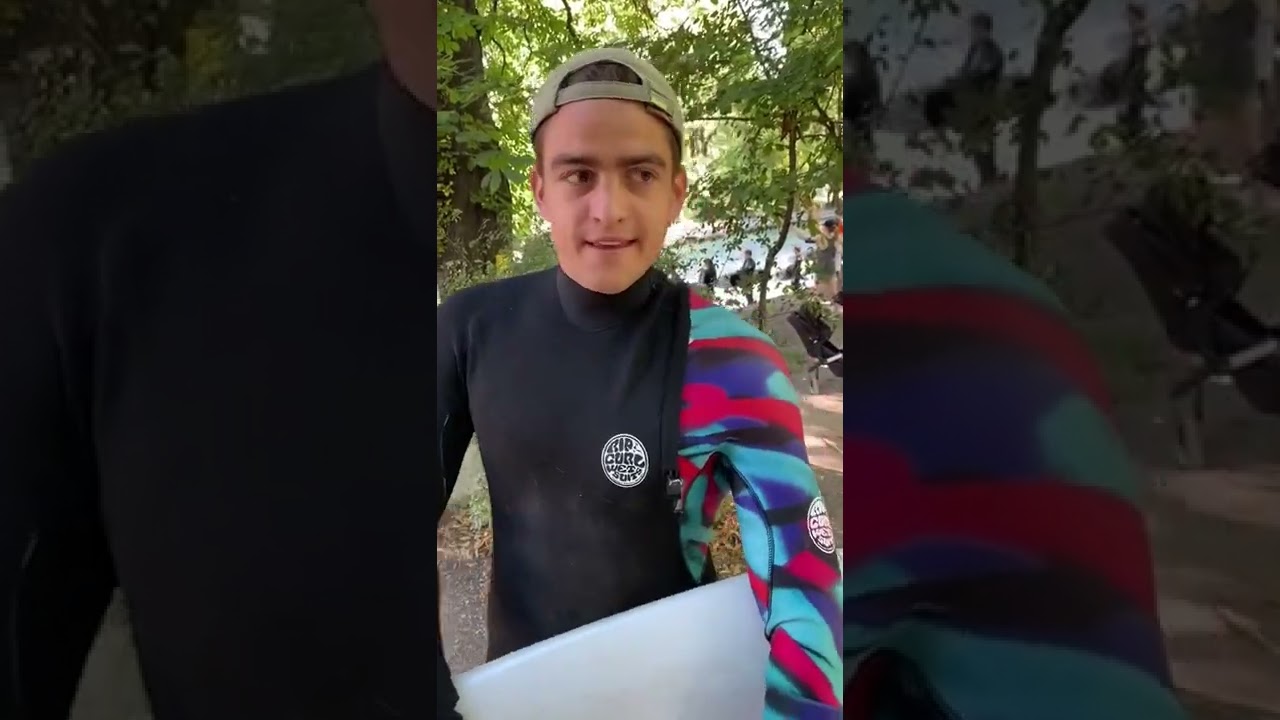 Surfen an der Eisbachwelle in M&uuml;nchen