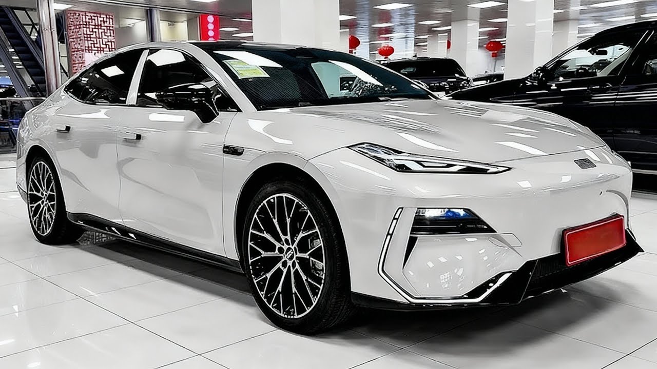 This Chinese Car CONNECTS To Satellites! The 2026 GEELY GALAXY E8