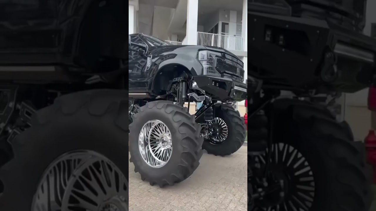 Ford Bronco &ndash; The American Muscle SUV 🐎🔥 #Shorts
