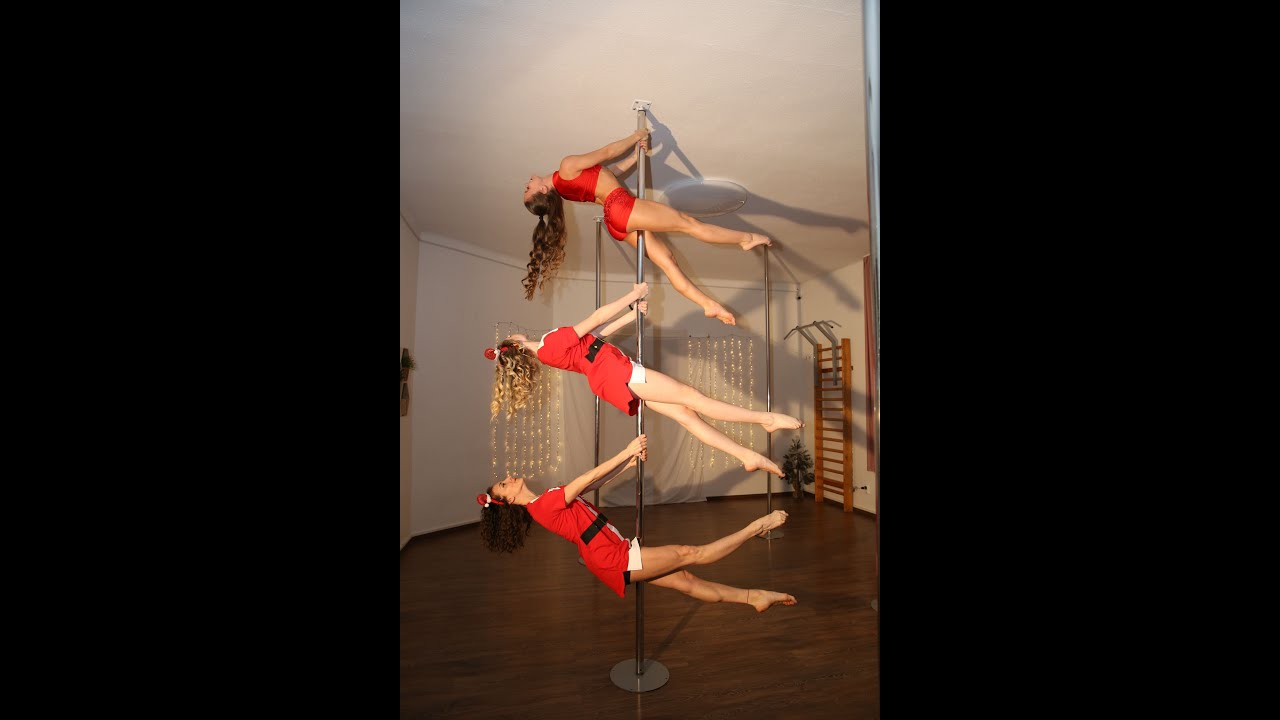Artpole Xmas Rockin' around