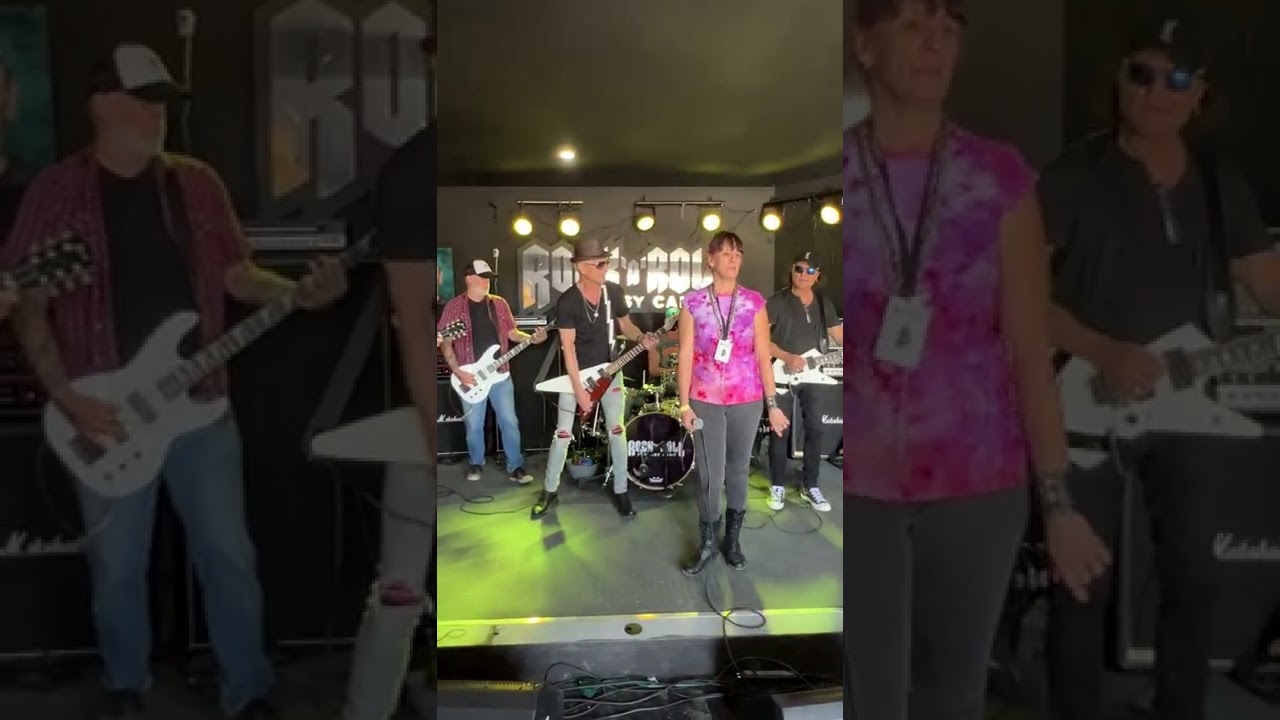 Rudolf Schenker, Mattias Jabs, and Joel Hoekstra jam the intro to Scorpions classic No One Like You!