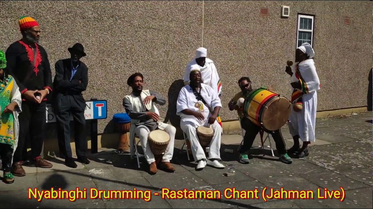 Nyabinghi Drumming - Rastaman Chant (Jahman Live)