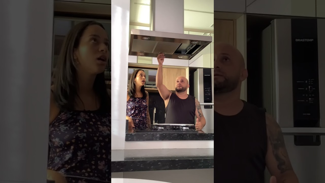 O sugar quebrou, sorte que o vizinho ajudou a minha esposa