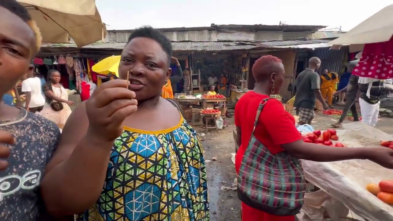 Vlog Dans Un March&eacute; Camerounais