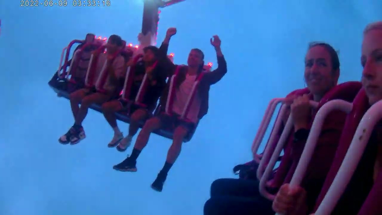 Porcinkule Jindřichův Hradec 2024 atrakce Extreme za jízdy/attraction Extreme onride