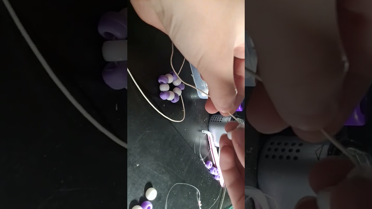 Making a kandi star necklace! Tell me if you want full tutorial! 