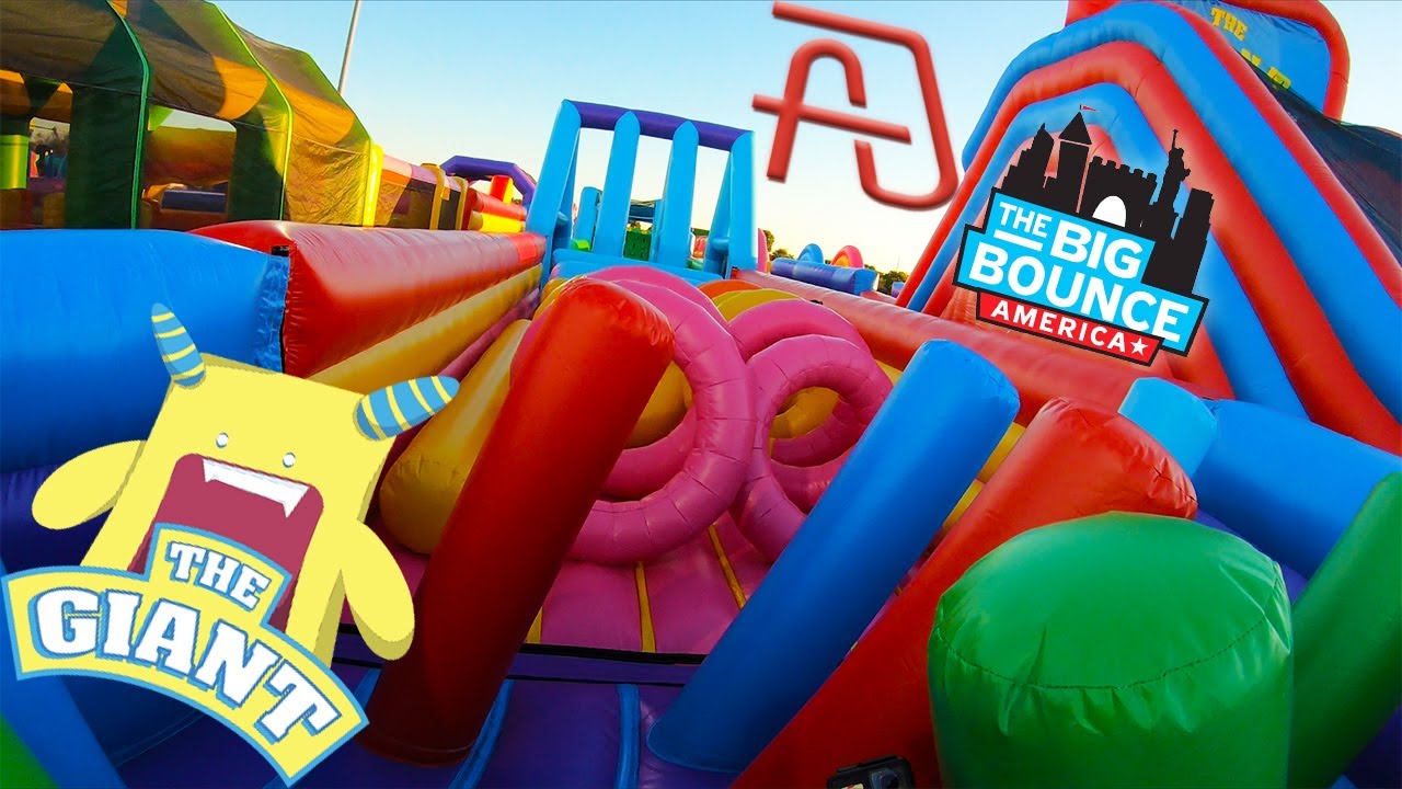 THE GIANT - 900 foot long Obstacle Course Bounce House at THE BIG BOUNCE AMERICA