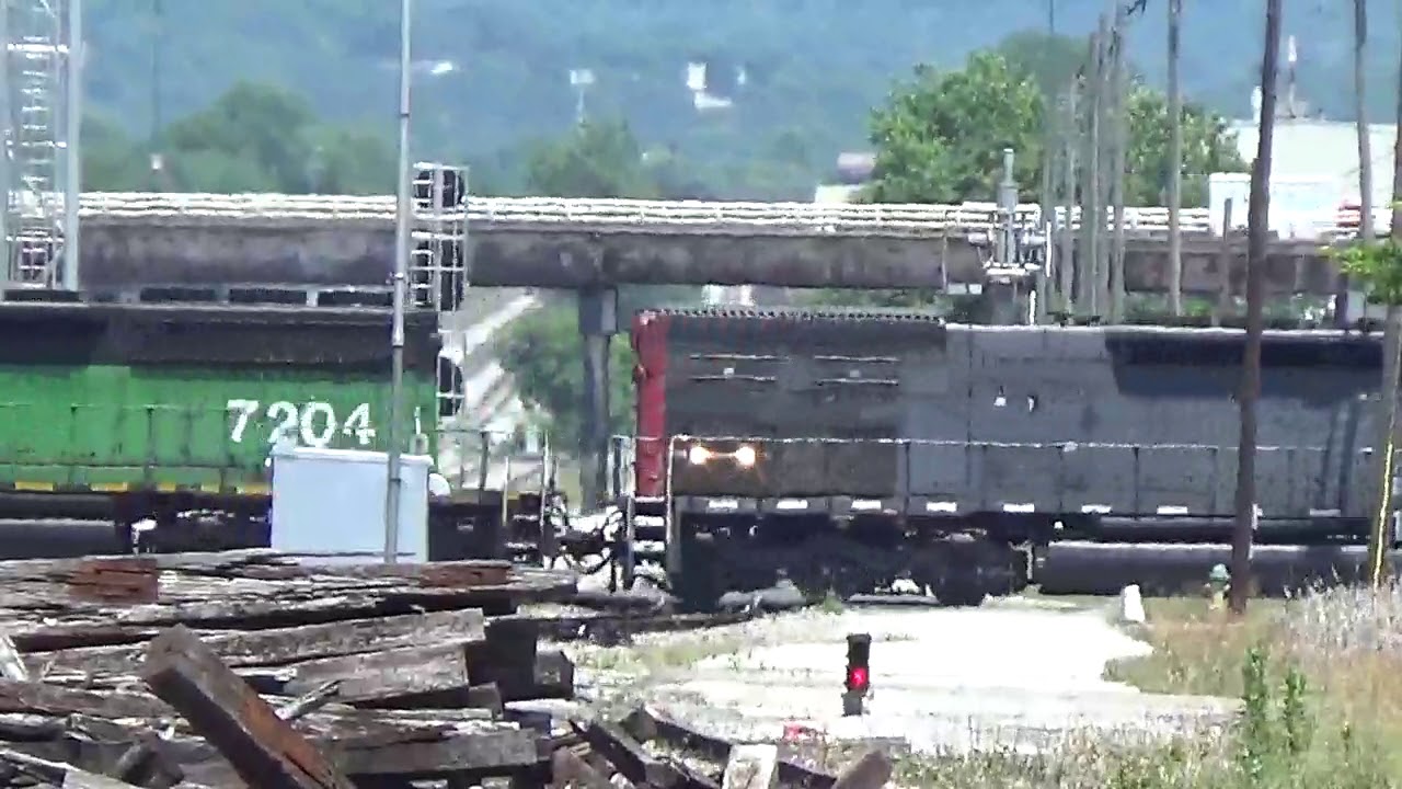ATN Z390 WITH OMLX #7204 EX BN SD40-2 SOUTH BOUND MIXED FREIGHT