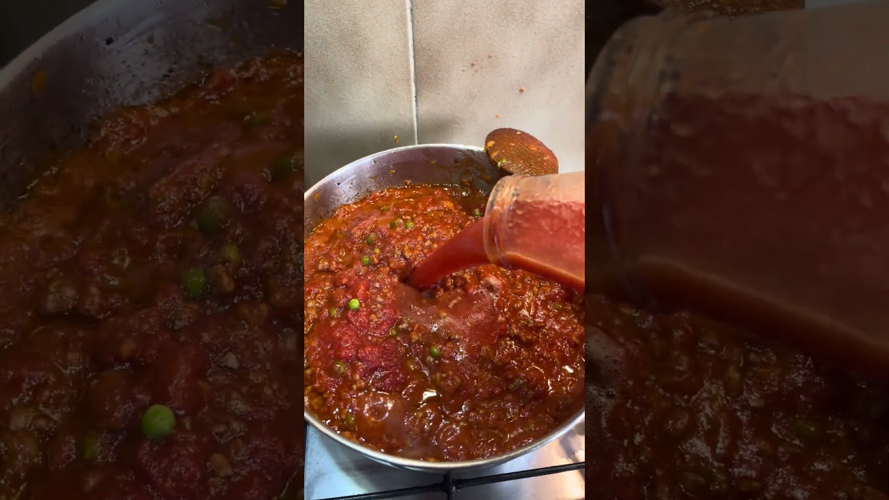 Tagliatelle alla bolognese piatto tipico Siciliano, diverso dal tradizionale