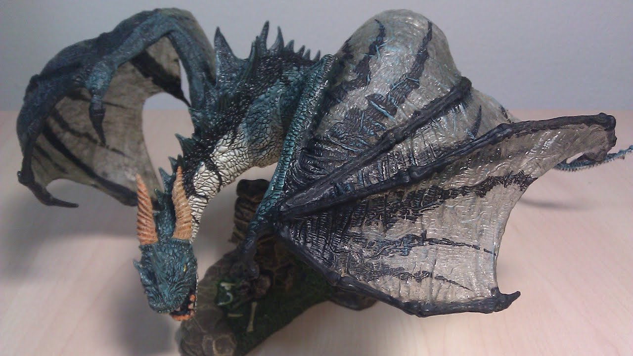 #5: McFarlane Series 1 Komodo Dragon