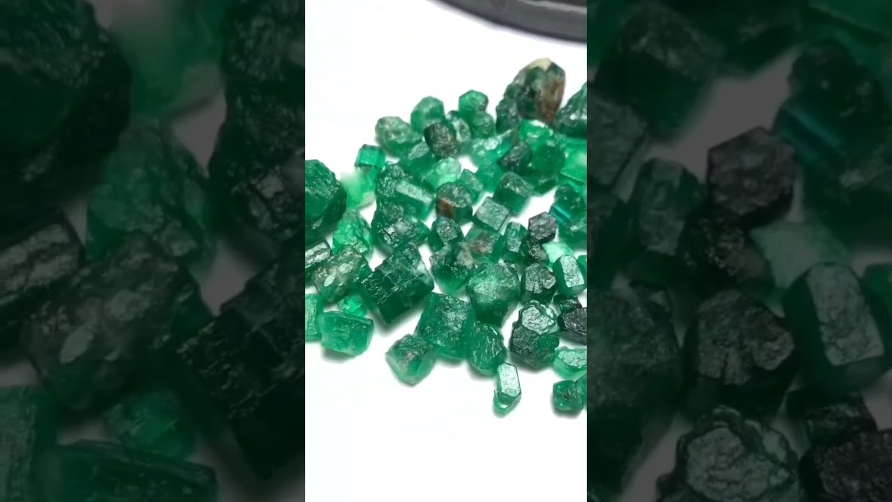 #gemstones #crystal #emerald #gemscollection #eams
