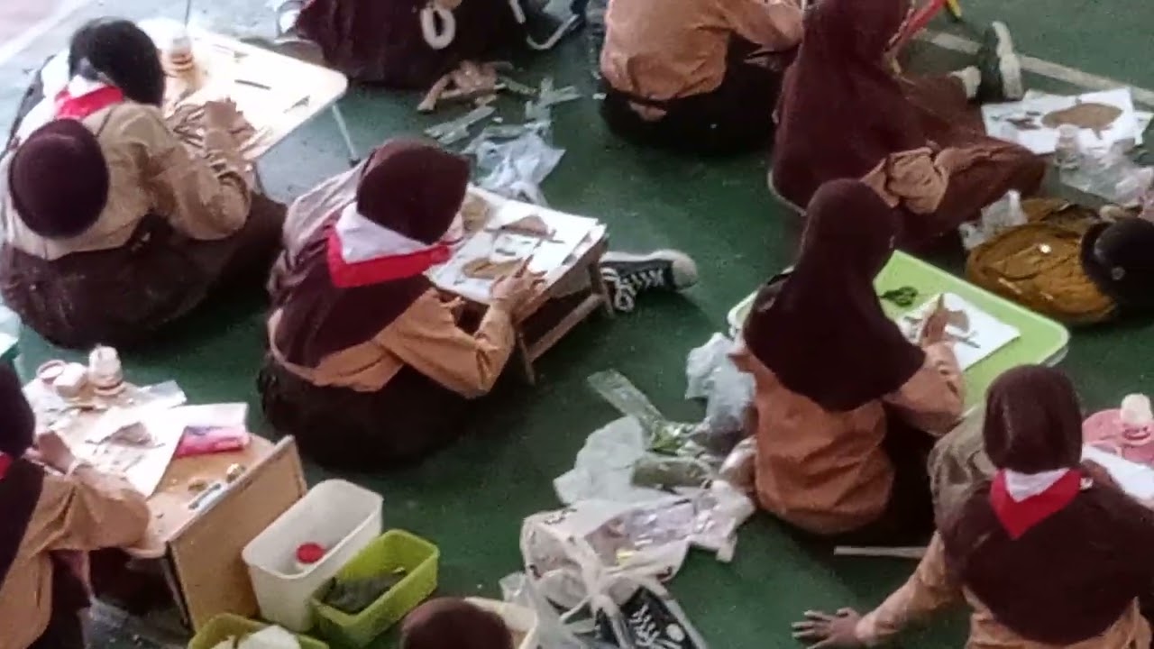 Lomba Kolase 