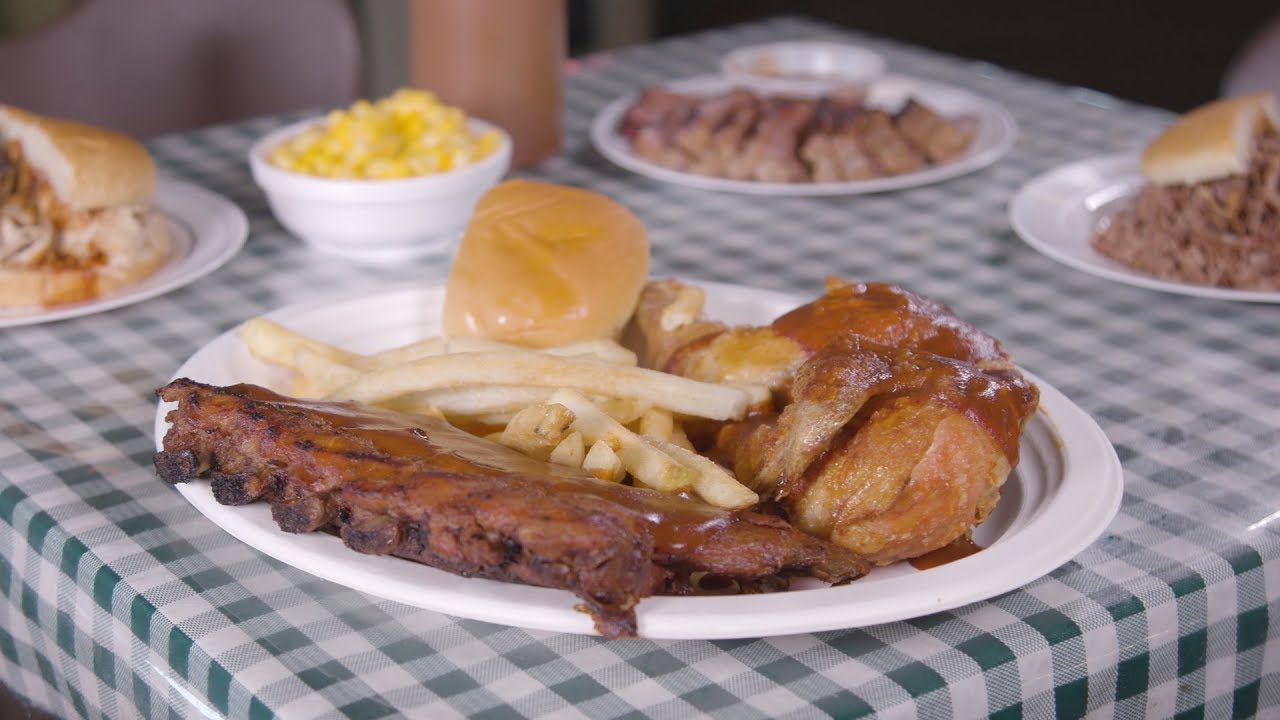 Лучшее барбекю в Чикаго: Russell's Barbeque