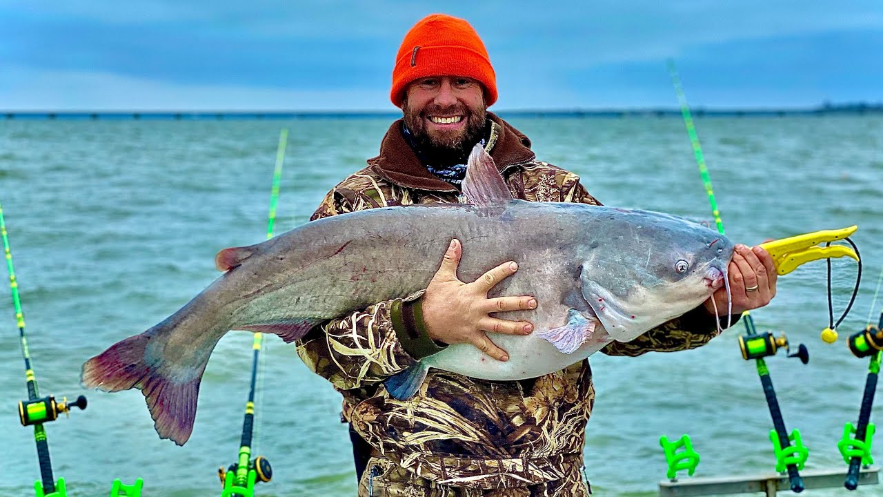 Texas Monster Catfish (Catch Clean Cook) Part 1 | 3 Giants & Capt. Special