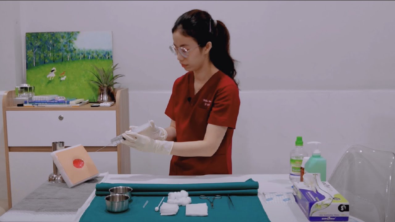 [WOUND CARE] Thay băng vết thương hở | Tưới rửa | Chèn gạc | ĐiềuDưỡng•FYR