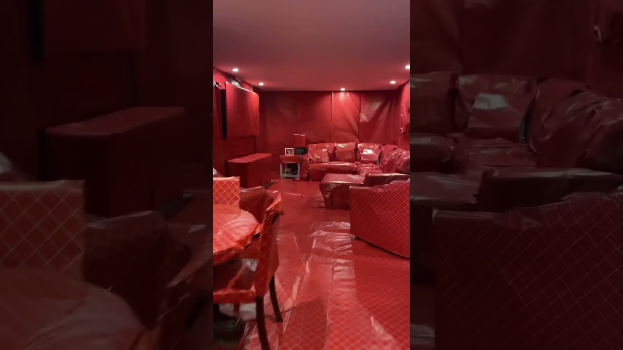 Wrapping House In Christmas Paper Prank!