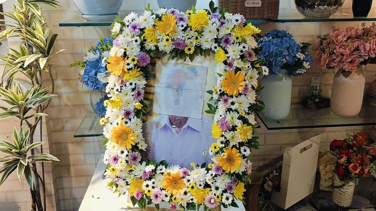 photo frame kaise decoration karte Hain#photo frame flower decoration kya#youtube#flower#arrangement