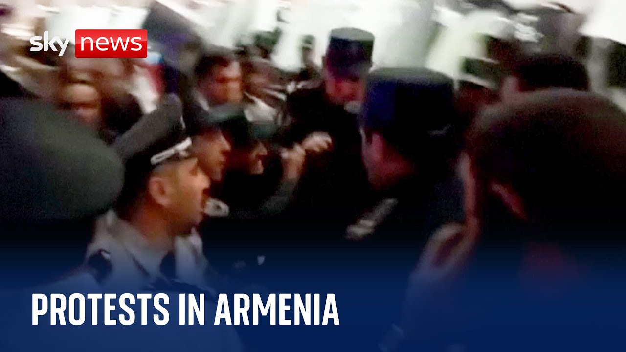 Nagorno-Karabakh: Protests in Armenia despite ceasefire