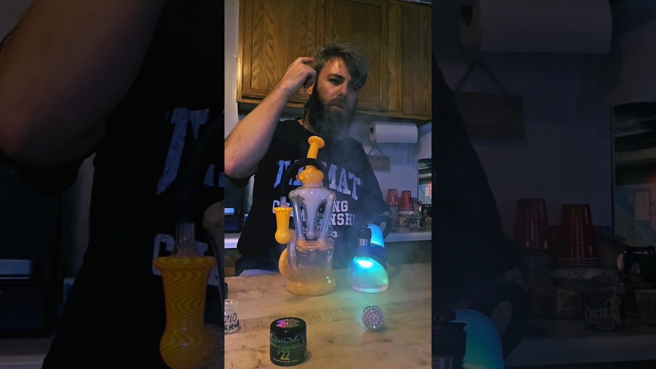 Burly and Mac with the w long live 