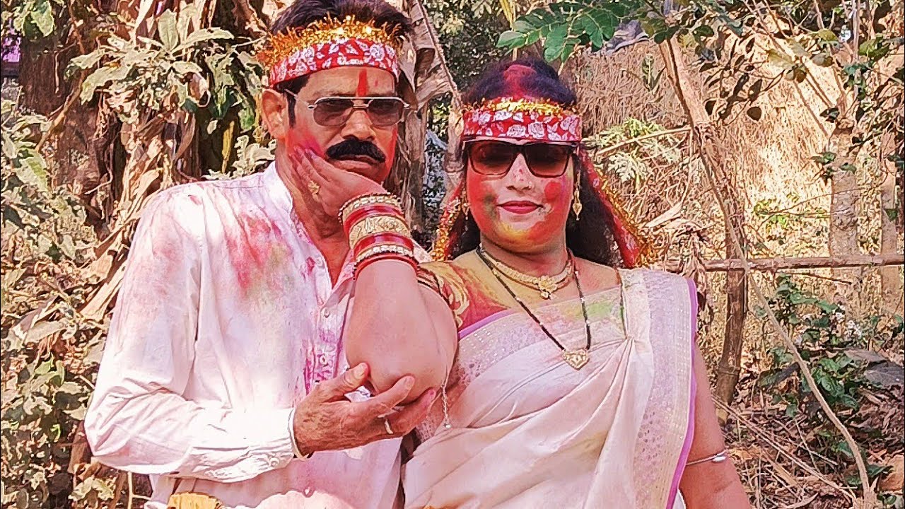 Bishnupriya Mohanty Vlog is live on 🙏 ଆସରେ ପିଲେ ଖାଇବ ଆସ ରେ😋 ରେଜା ଜଳୁଛ ଅହୁରି ଜଳ 😡 ଖନି କପି କର ମୋତେ 😜😜😜