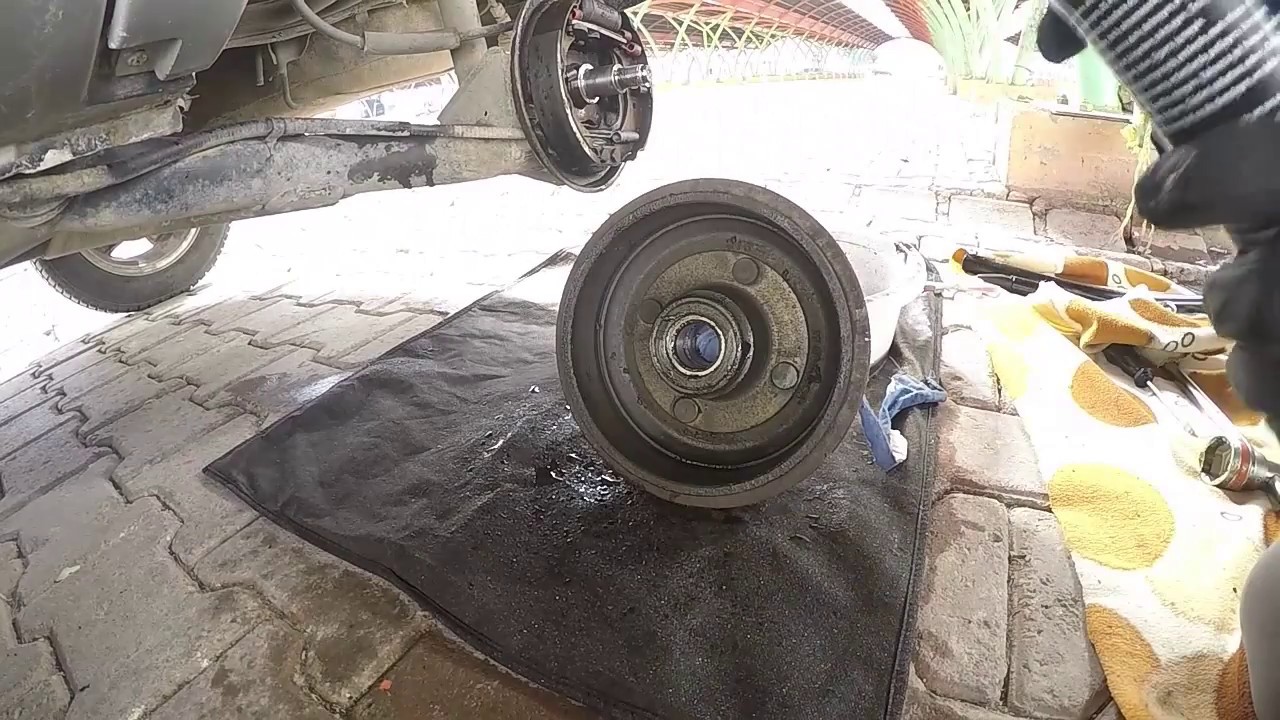 Ford Arka Kampana Sökümü ve Temizliği