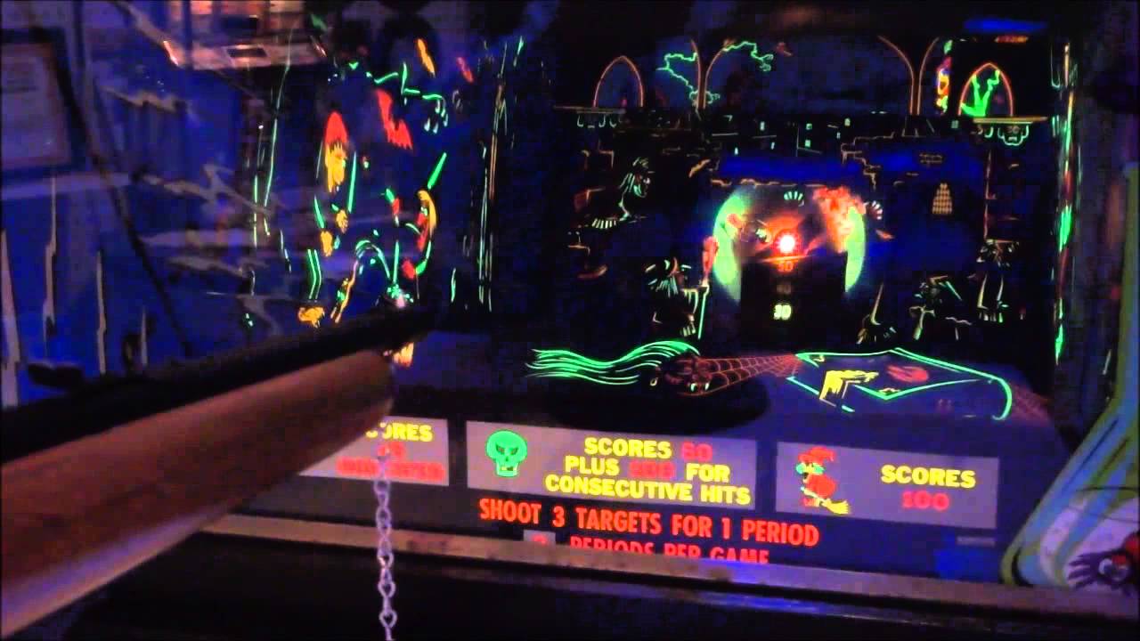 1969 Williams Spooks gun game