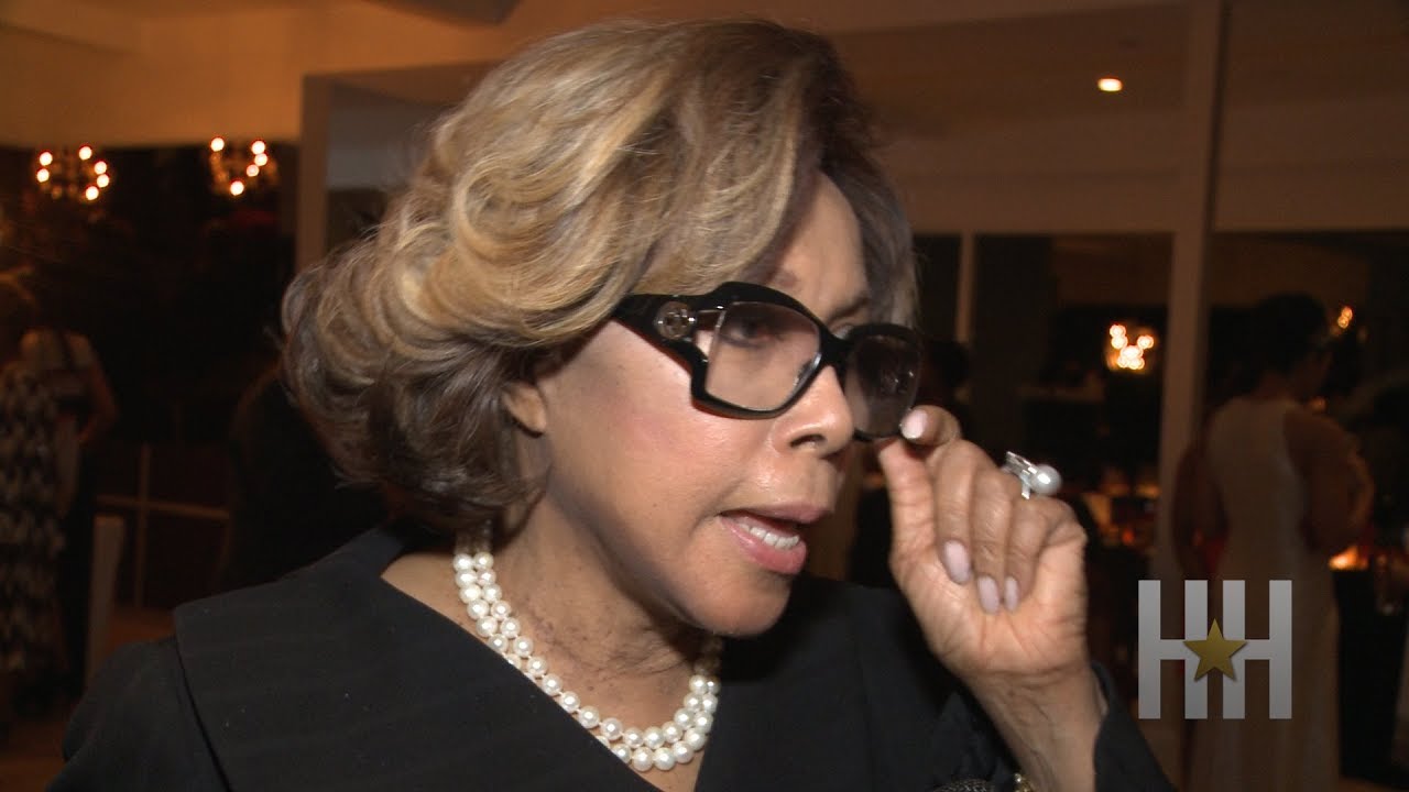 Diahann Carroll Speaks On Her Legacy At Alfre Woodard's 2013 Sistahs Soiree