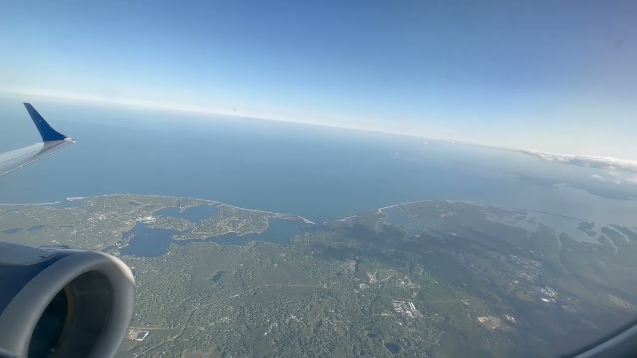 JetBlue Embraer E190 takeoff from Hyannis MA