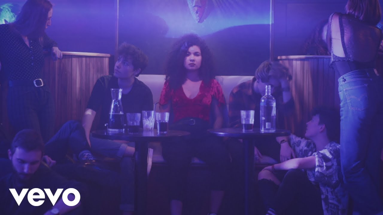 M&eacute;lodie Lauret - quand j'entends les gens (Clip officiel)