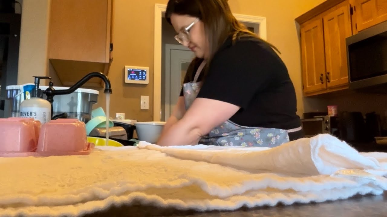 Realistic Day in My Life | Chores, Chatting & Mom Life: DAY 2