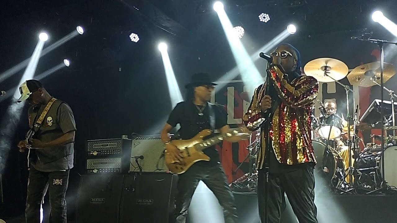 living colour @ sacadura 154: the march imperial / leave it alone (abertura do show)