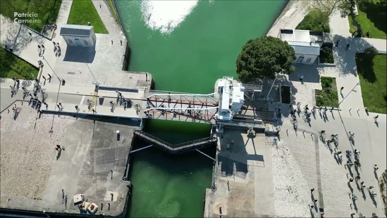 Découverte du Gabut à La Rochelle : Quartier Coloré et Artistique 🌈🎨