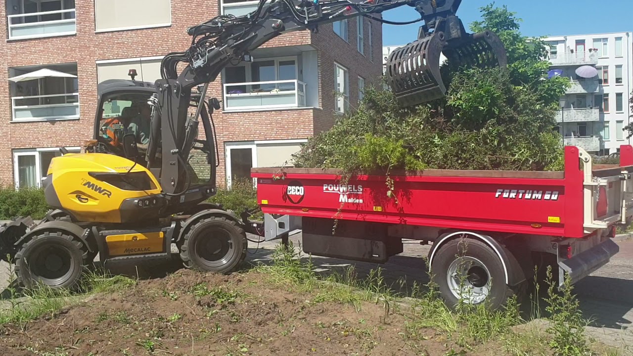 Mecalac mwr 7 met sorteergrijper en beco kipper