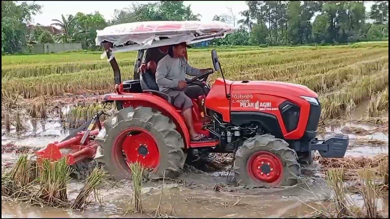 RAIYEN KUBOTA  L 4028