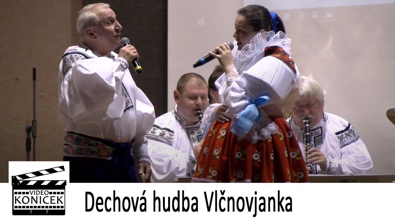 Slovácká krojová dechová hudba Vlčnovjanka - část koncertu ke 40. výročí vzniku této kapely.