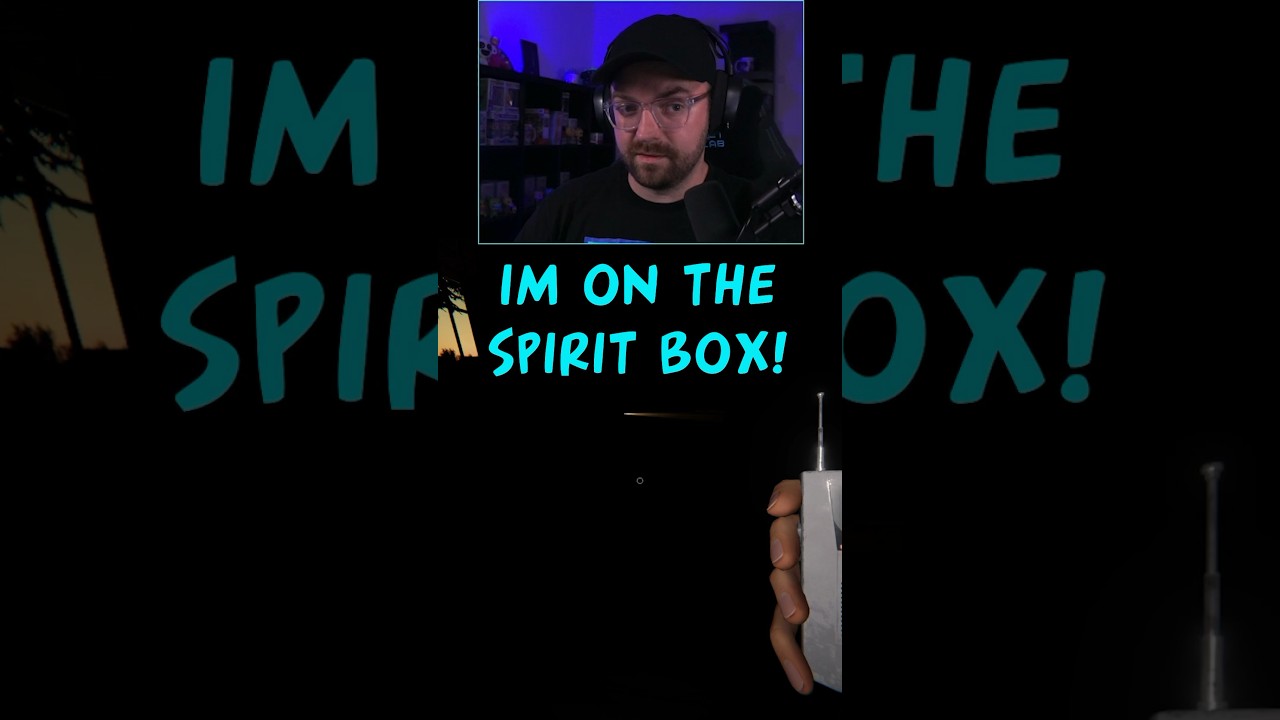 IM ON THE SPIRIT BOX 😱 | Phasmophobia #shorts