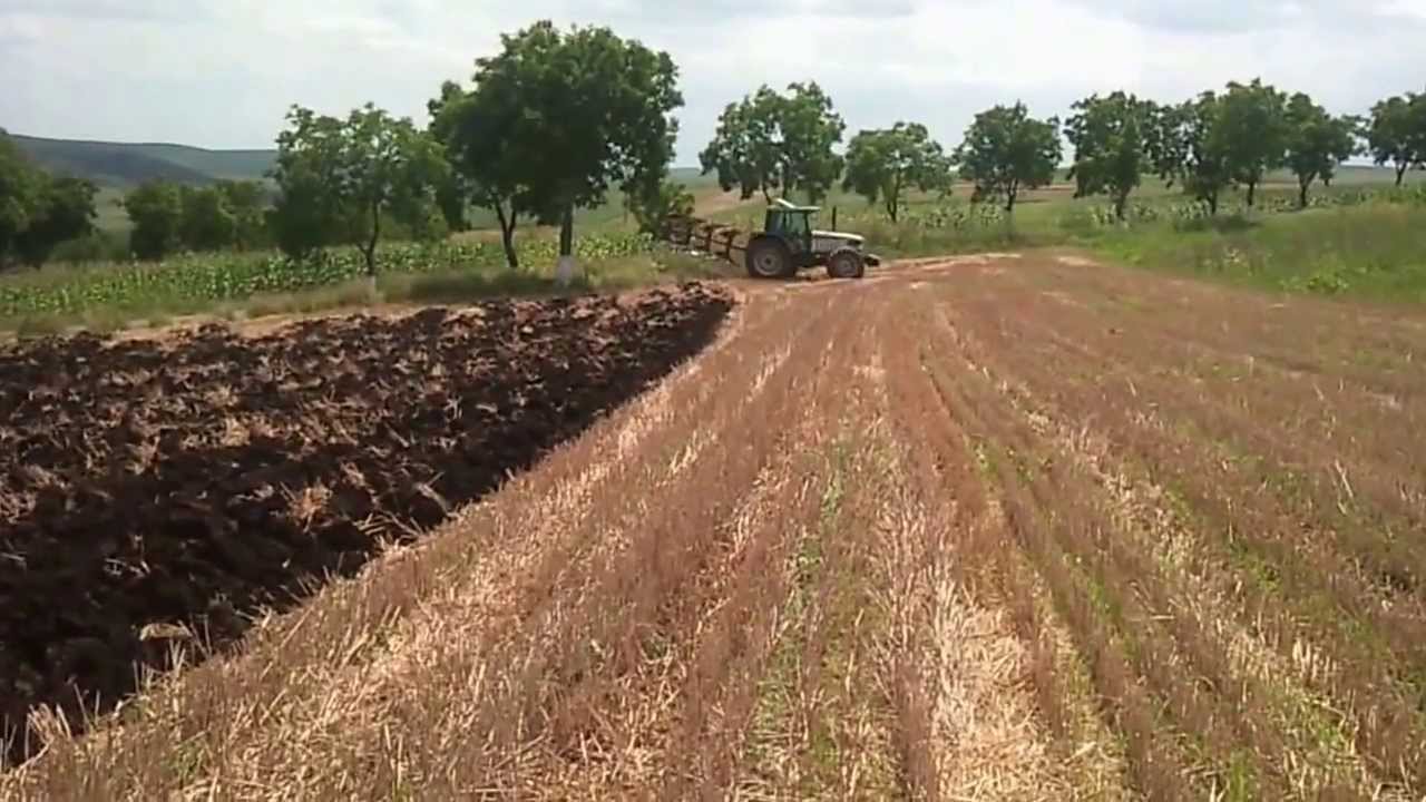 Lamborghini Formula 135+Lemken - La arat