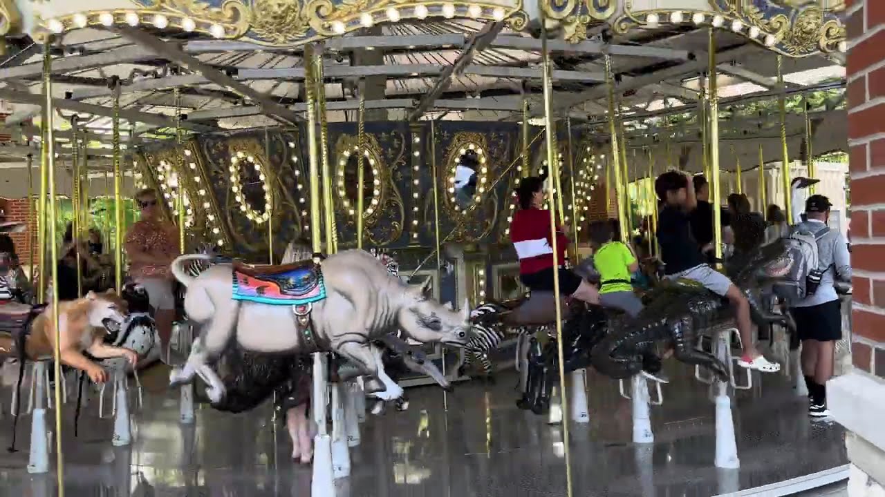 Cincinnati Zoo Carousel