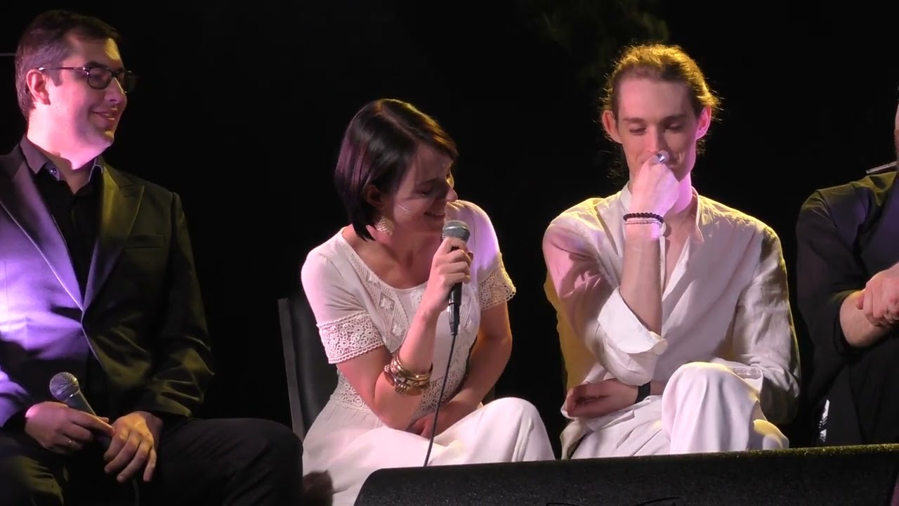 Ответы артистов мюзикла 