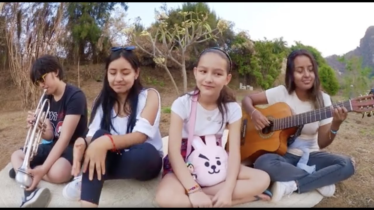 Isaac et Nora & Las Hermanas García - Demente