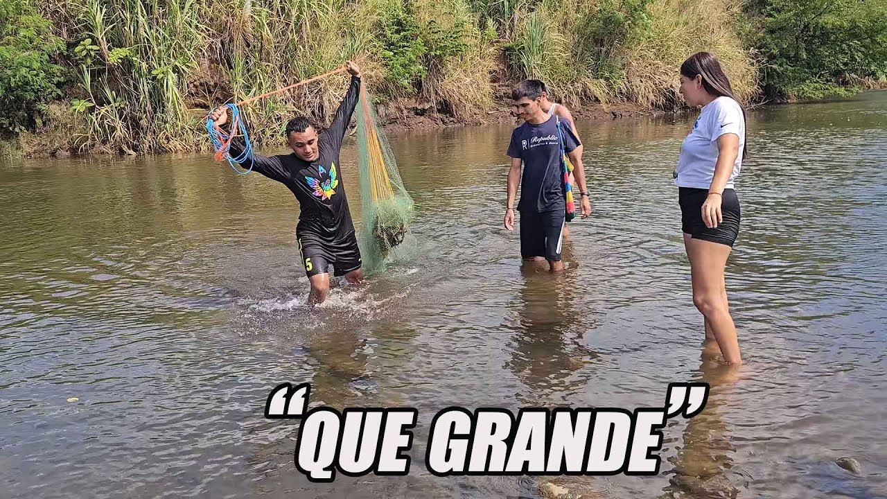 Fátima se admira por la pesca.